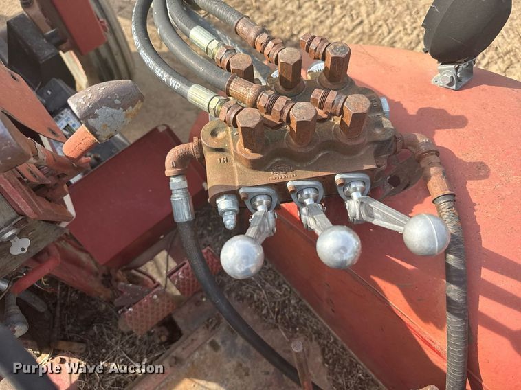 image for item EG6342 1967 International 806 tractor