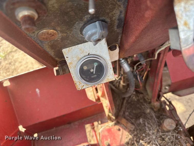 image for item EG6342 1967 International 806 tractor