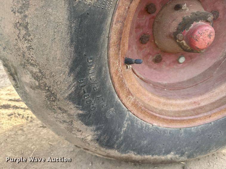 image for item EG6342 1967 International 806 tractor