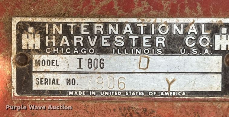 image for item EG6342 1967 International 806 tractor