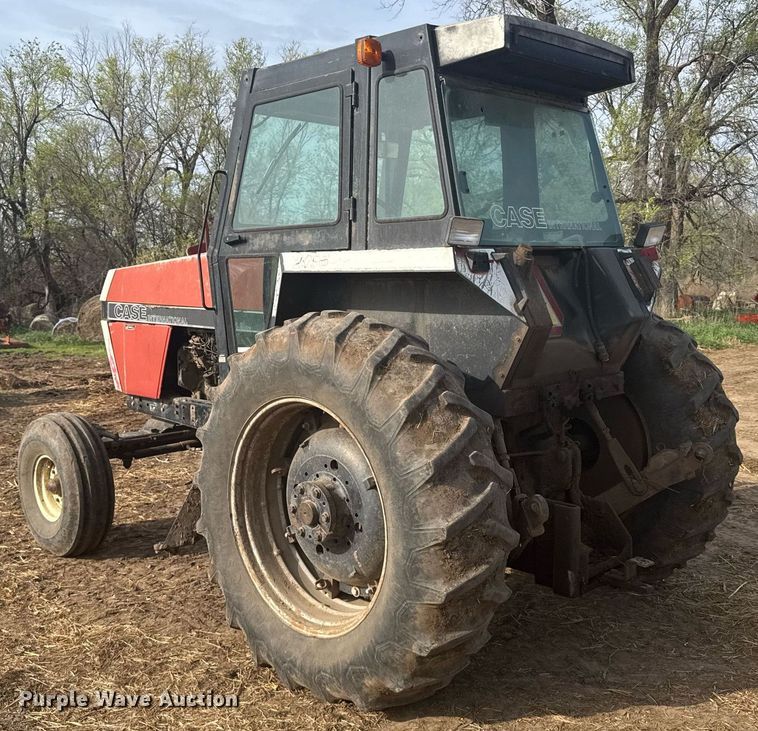 image for item EG6343 1986 Case International 2096 tractor