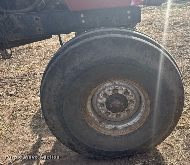 image for item EG6343 1986 Case International 2096 tractor