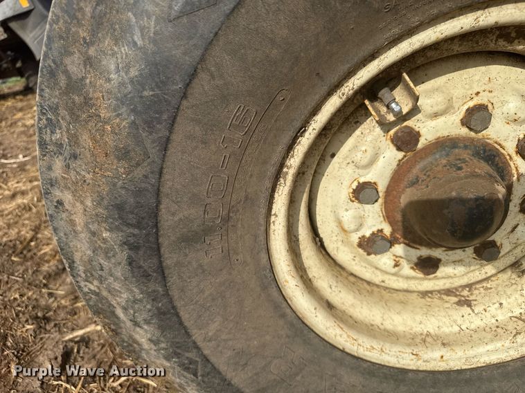 image for item EG6343 1986 Case International 2096 tractor