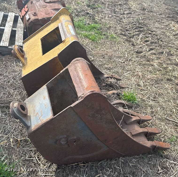 image for item EG6344 (2) CP backhoe buckets
