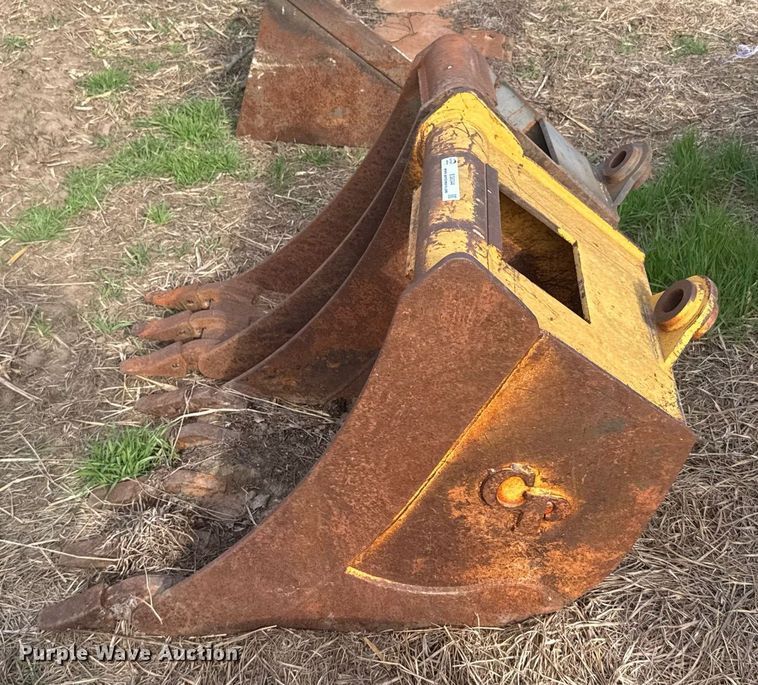 image for item EG6344 (2) CP backhoe buckets