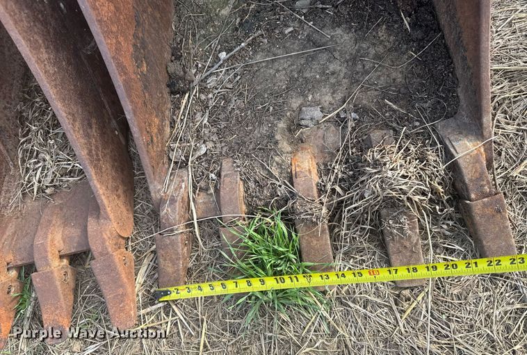 image for item EG6344 (2) CP backhoe buckets