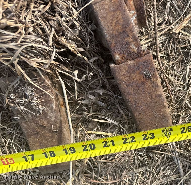 image for item EG6344 (2) CP backhoe buckets