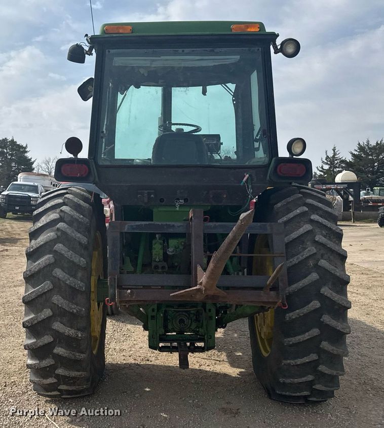 image for item EG6346 1981 John Deere 4240 tractor