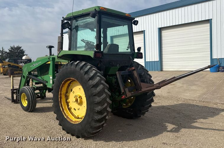 image for item EG6346 1981 John Deere 4240 tractor