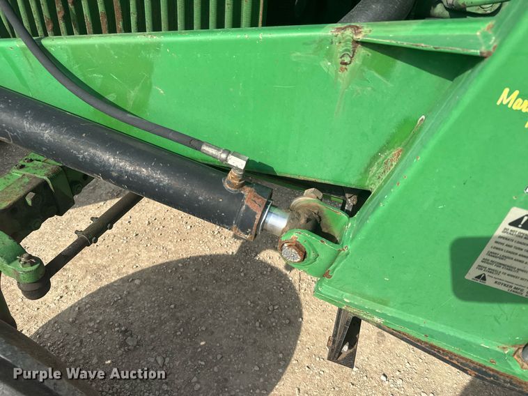 image for item EG6346 1981 John Deere 4240 tractor