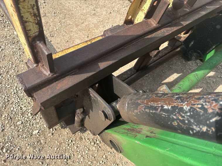 image for item EG6346 1981 John Deere 4240 tractor