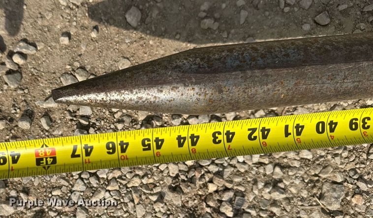 image for item EG6346 1981 John Deere 4240 tractor