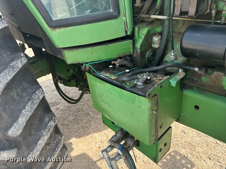 image for item EG6346 1981 John Deere 4240 tractor