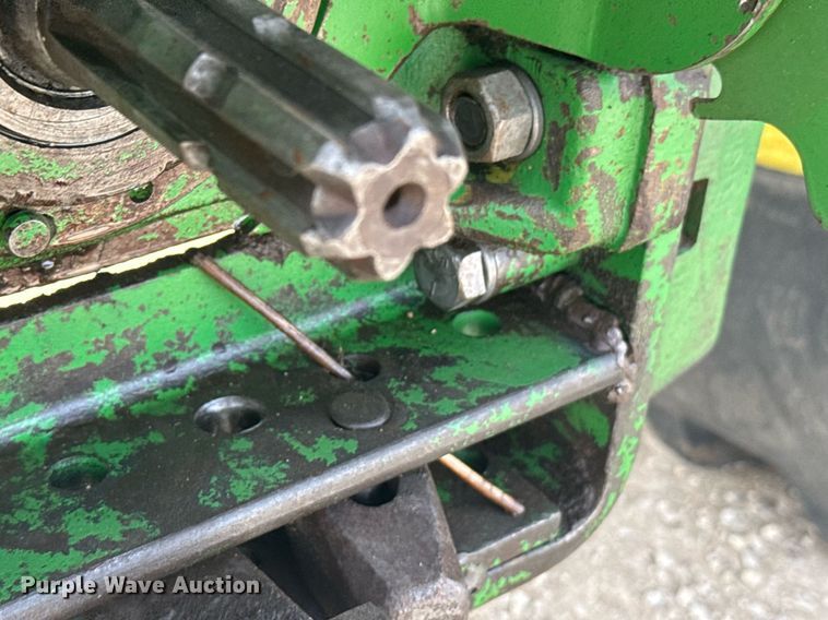 image for item EG6346 1981 John Deere 4240 tractor