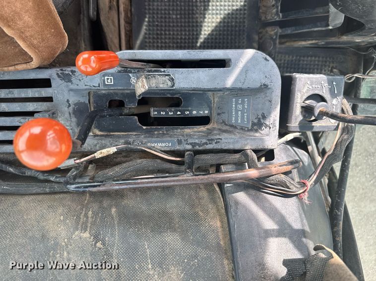 image for item EG6346 1981 John Deere 4240 tractor