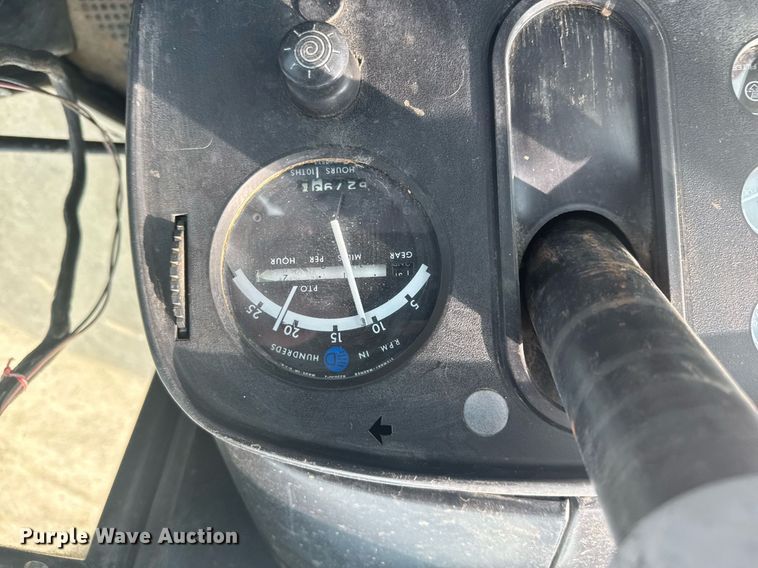 image for item EG6346 1981 John Deere 4240 tractor