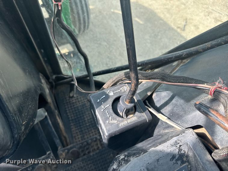 image for item EG6346 1981 John Deere 4240 tractor