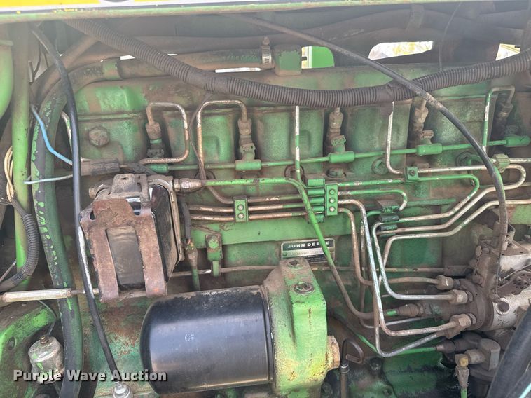 image for item EG6346 1981 John Deere 4240 tractor