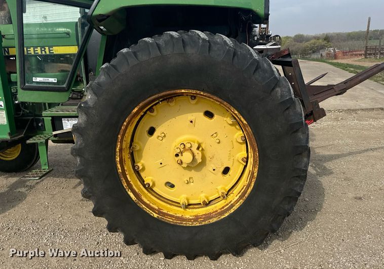 image for item EG6346 1981 John Deere 4240 tractor