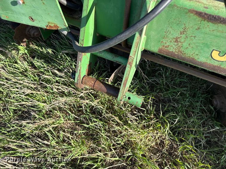 image for item EG6355 1988 John Deere 7300 planter