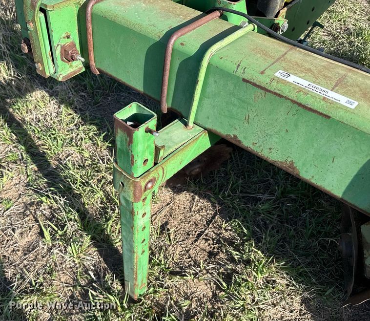 image for item EG6355 1988 John Deere 7300 planter