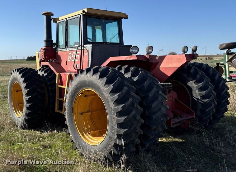 image for item EG6356 1982 Versatile 895 4WD tractor