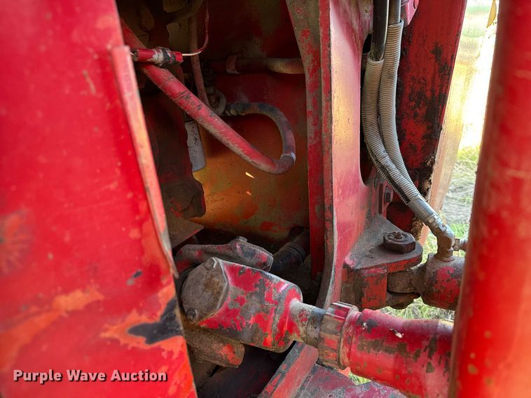 image for item EG6356 1982 Versatile 895 4WD tractor