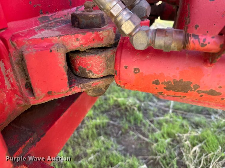 image for item EG6356 1982 Versatile 895 4WD tractor