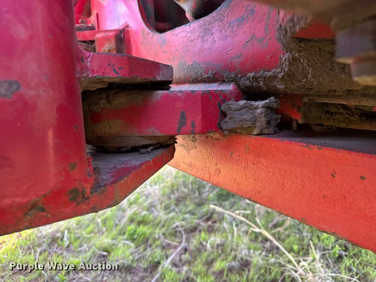 image for item EG6356 1982 Versatile 895 4WD tractor