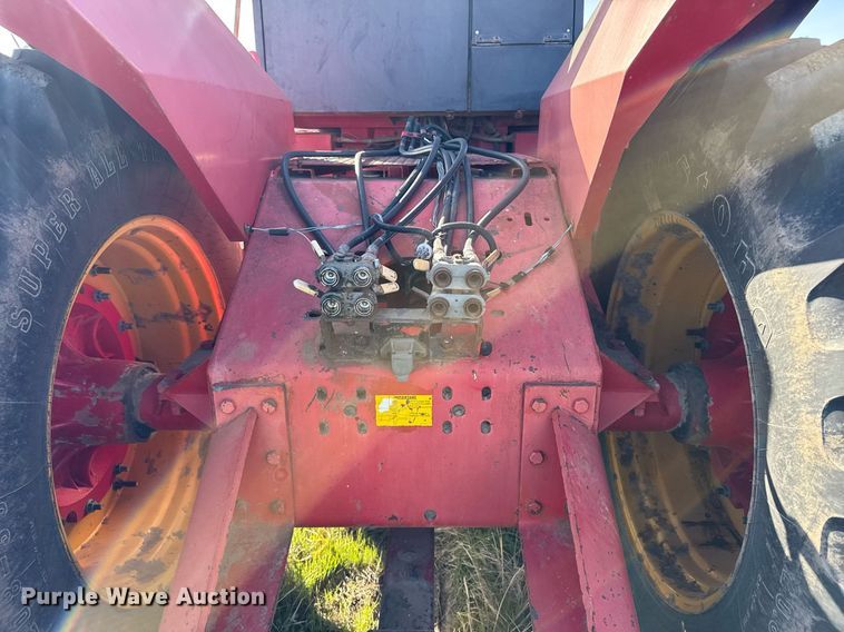 image for item EG6356 1982 Versatile 895 4WD tractor