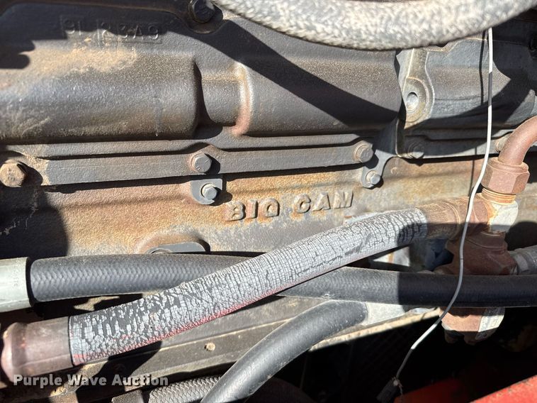 image for item EG6356 1982 Versatile 895 4WD tractor