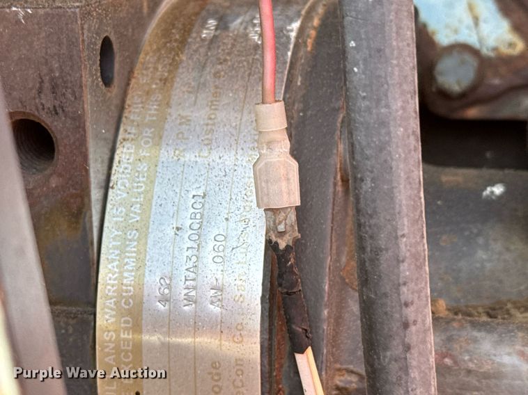 image for item EG6356 1982 Versatile 895 4WD tractor