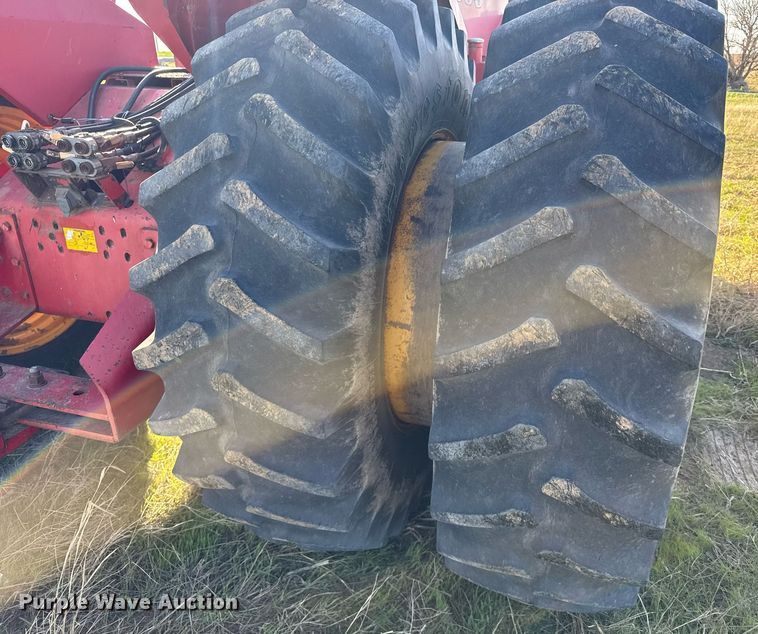 image for item EG6356 1982 Versatile 895 4WD tractor