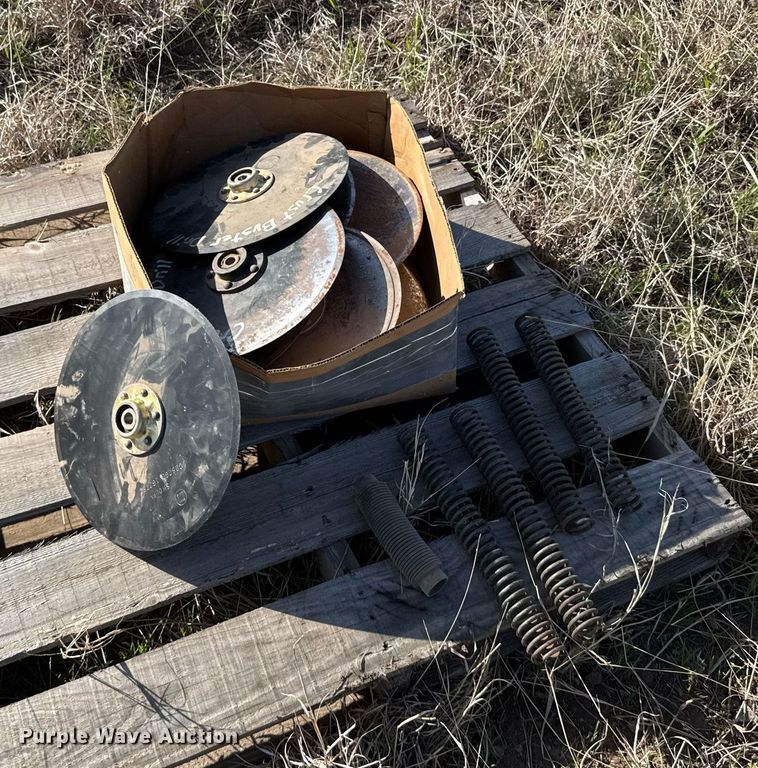 image for item EG6357 Crust Buster 3400 twin row grain drill