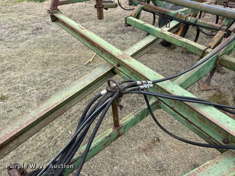 image for item EG6370 John Deere 1000 field cultivator