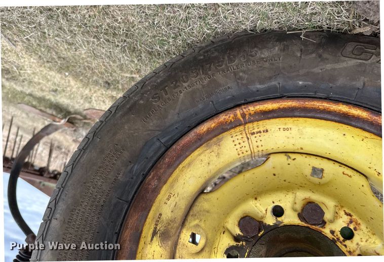 image for item EG6370 John Deere 1000 field cultivator