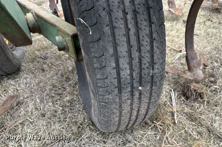 image for item EG6370 John Deere 1000 field cultivator