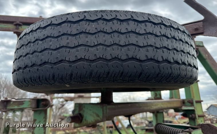 image for item EG6370 John Deere 1000 field cultivator