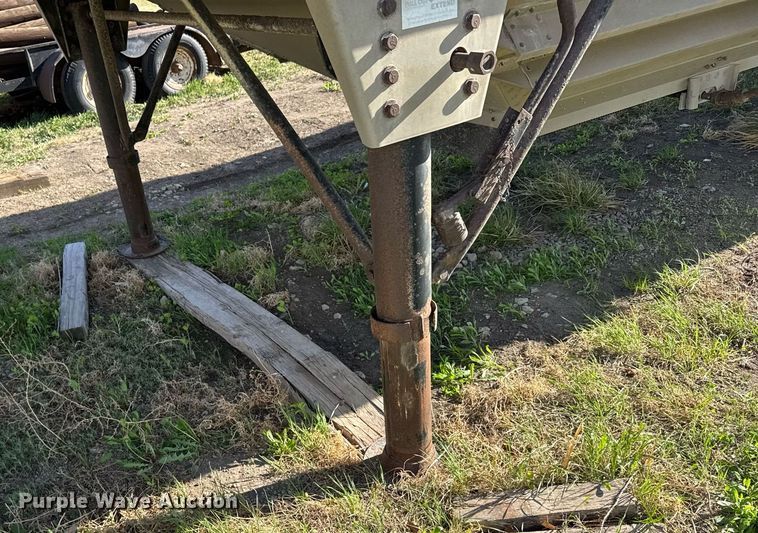 image for item EG6376 1998 Timpte grain trailer