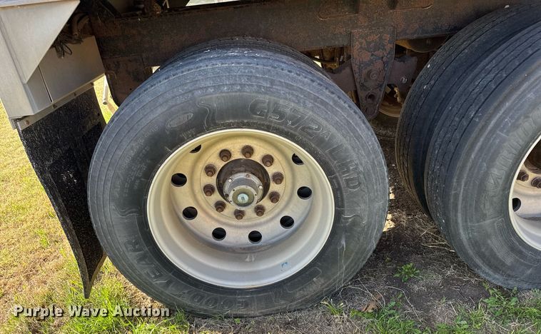 image for item EG6376 1998 Timpte grain trailer