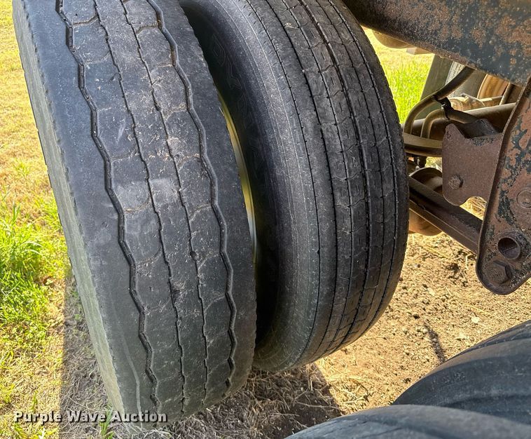 image for item EG6376 1998 Timpte grain trailer