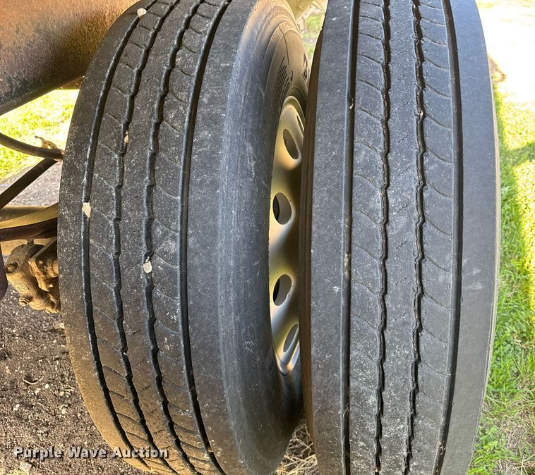 image for item EG6376 1998 Timpte grain trailer