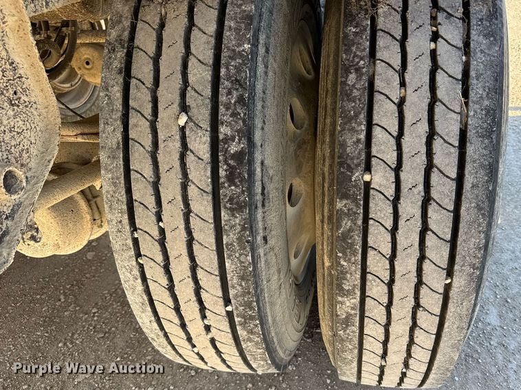 image for item EG6377 2000 Timpte grain trailer