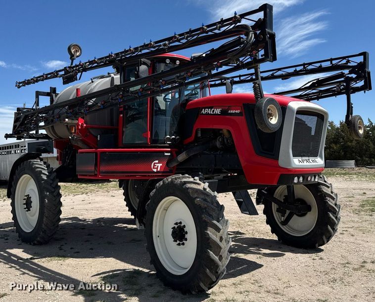 image for item EG6386 2019 Apache AS1240 sprayer