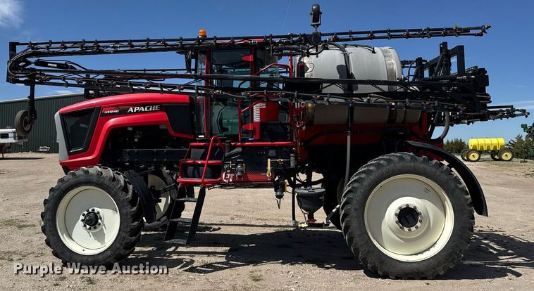 image for item EG6386 2019 Apache AS1240 sprayer