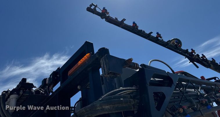 image for item EG6386 2019 Apache AS1240 sprayer