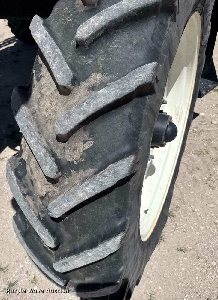 image for item EG6386 2019 Apache AS1240 sprayer