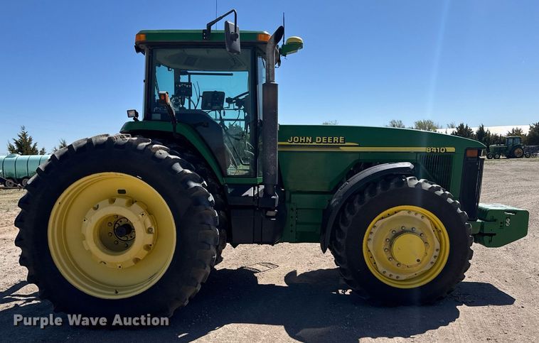 image for item EG6389 2001 John Deere 8410 MFWD tractor
