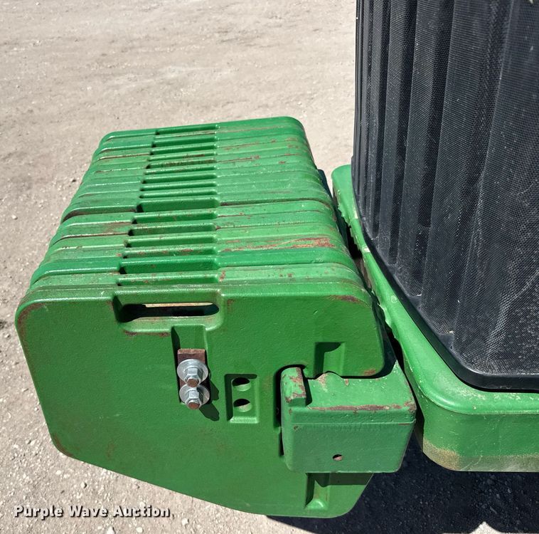 image for item EG6389 2001 John Deere 8410 MFWD tractor