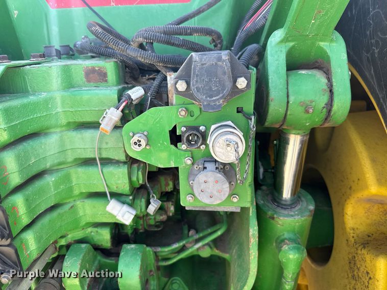 image for item EG6389 2001 John Deere 8410 MFWD tractor